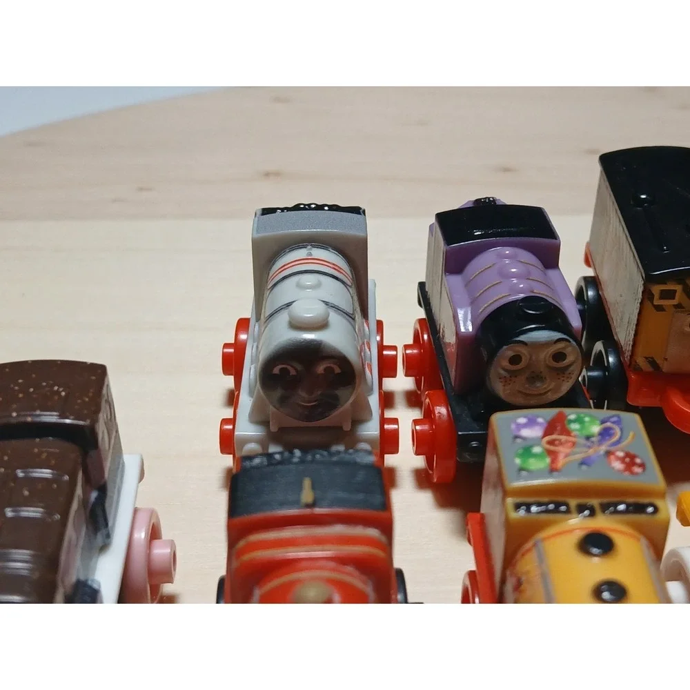 Thomas & Friends Mini Train Engines Lot, Multicolor